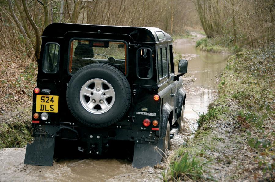  Land Rover Defender 2006 года  (фото 120 из 227)